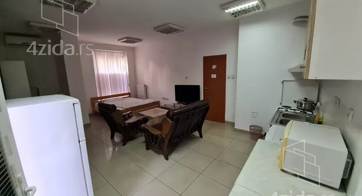 Garsonjera | 4zida