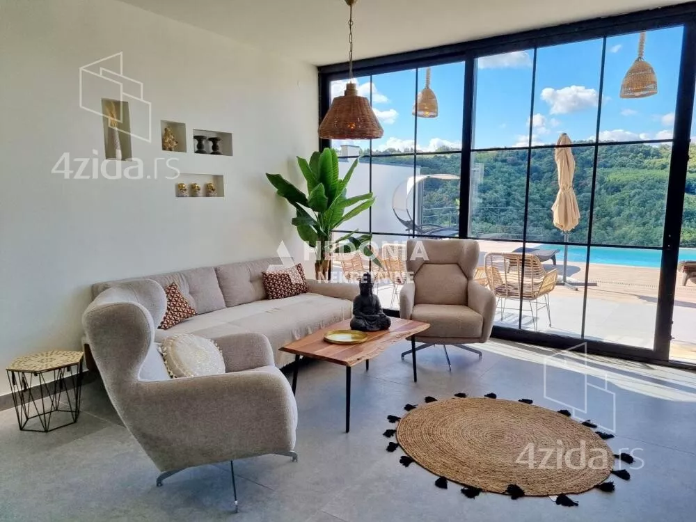 Kuća | 4zida