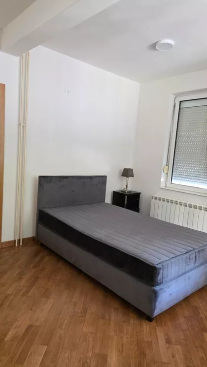 Gospodara Vučića | 4zida.rs