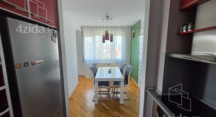 Troiposoban stan | 4zida