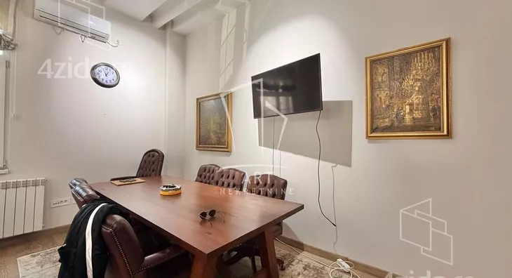 Petoiposoban stan | 4zida