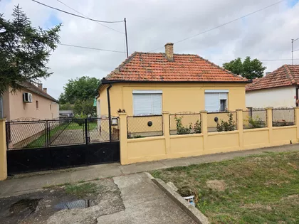 Vojvođanska 13 | 4zida.rs