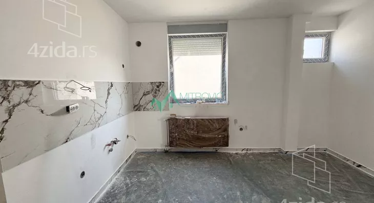 Petosoban stan | 4zida