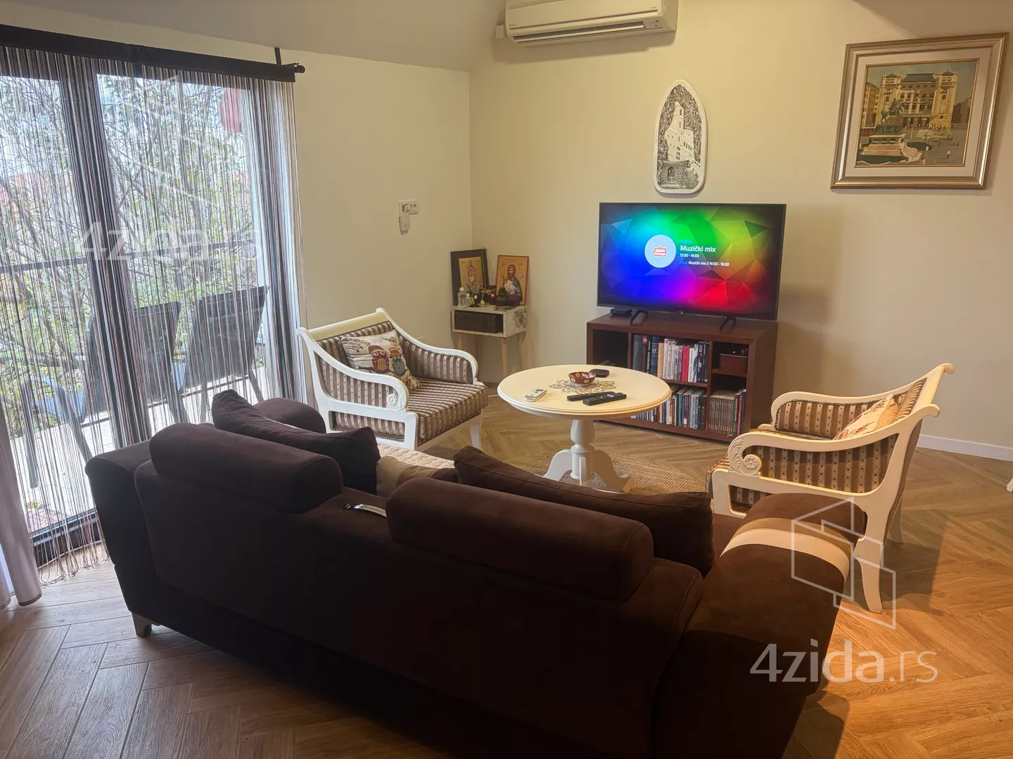 Dvoiposoban stan | 4zida