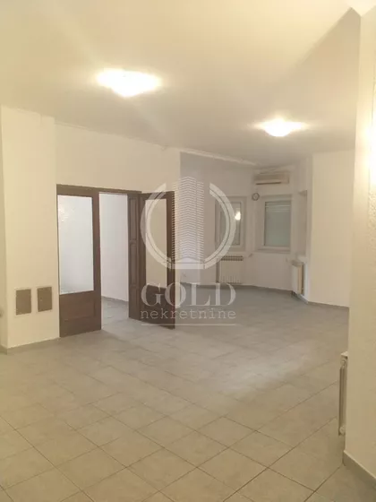 Pere Popadića | 4zida.rs