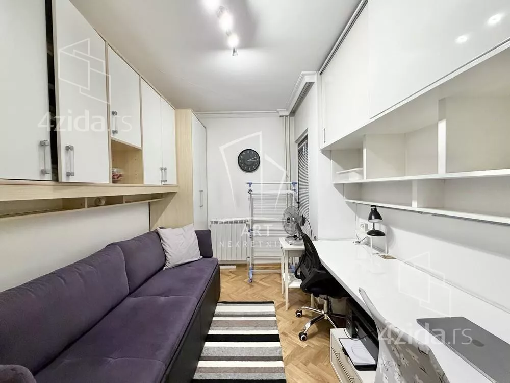 Petosoban stan | 4zida