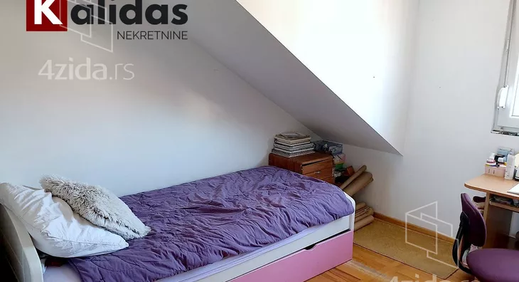 Petosoban stan | 4zida