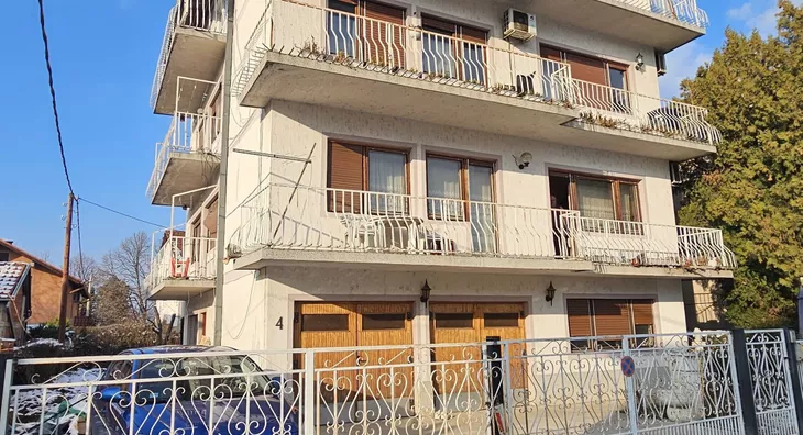 3-etažna kuća | 4zida