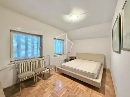 Milana Rakića | 4zida.rs