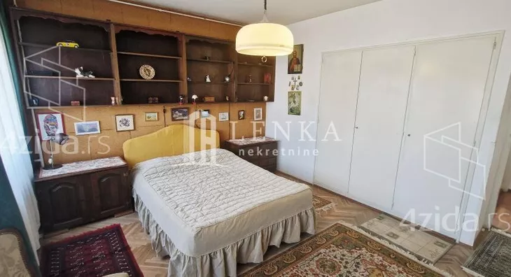 Četvoroiposoban stan | 4zida