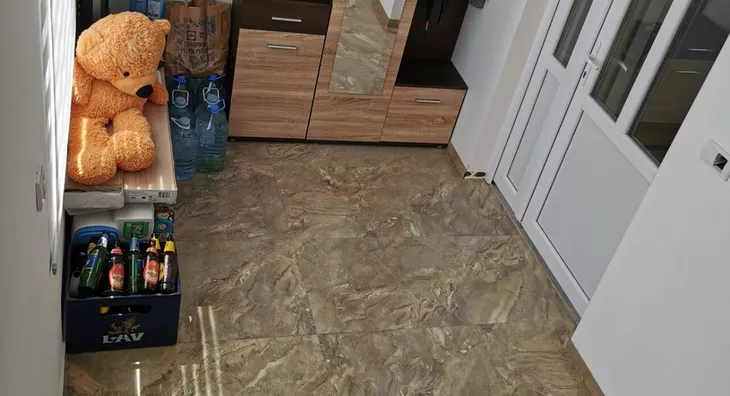 5-etažna kuća | 4zida