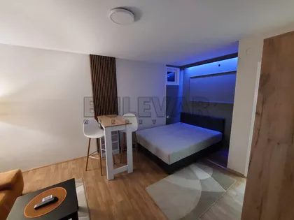 Generala Černjajeva | 4zida.rs