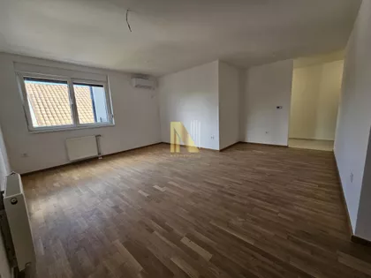 Bulevar Patrijarha Pavla (Somborski Bulevar) | 4zida.rs