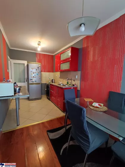 Glasinačka | 4zida.rs