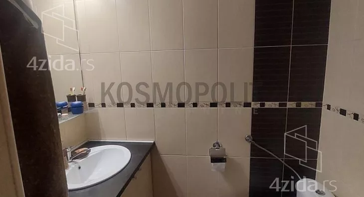 Šestosoban stan | 4zida