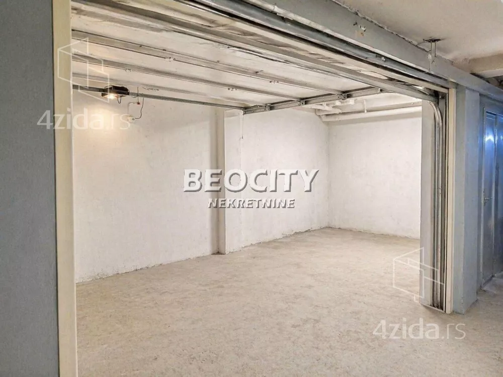 Garaža/Parking | 4zida