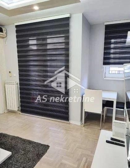 Crveni Krst Vračar | 4zida.rs