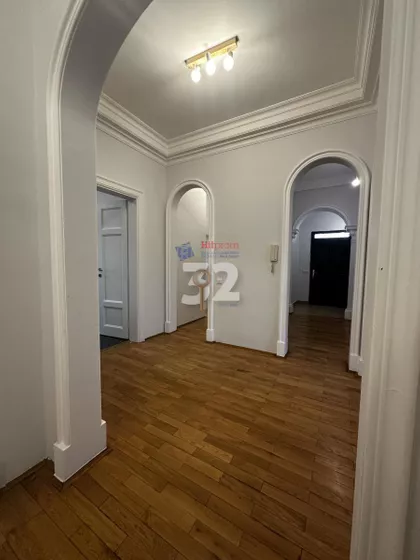 Autokomanda | 4zida.rs