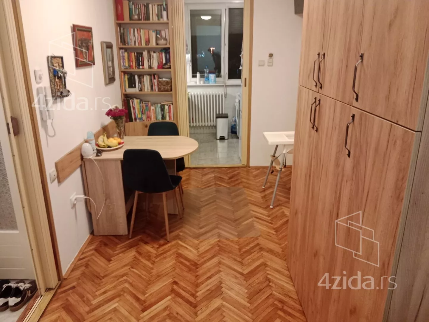 Jednoiposoban stan | 4zida