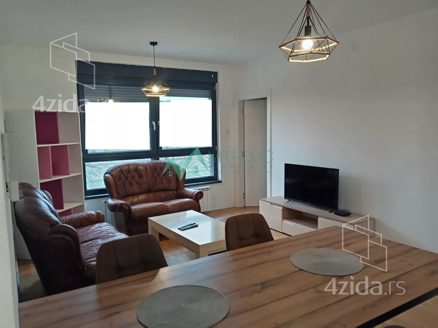 Troiposoban stan | 4zida