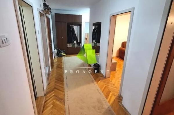 Četvoroiposoban stan | 4zida