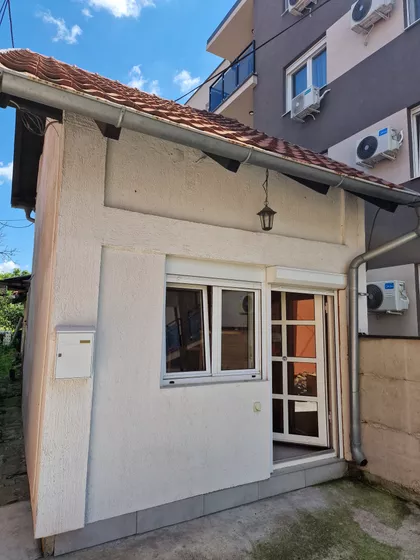 Banijska 64 | 4zida.rs