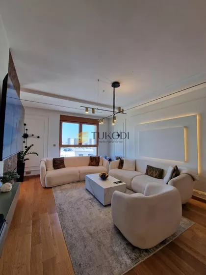 Tadije Sondermajera | 4zida.rs