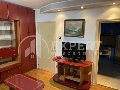 Trg učitelja Tase | 4zida.rs