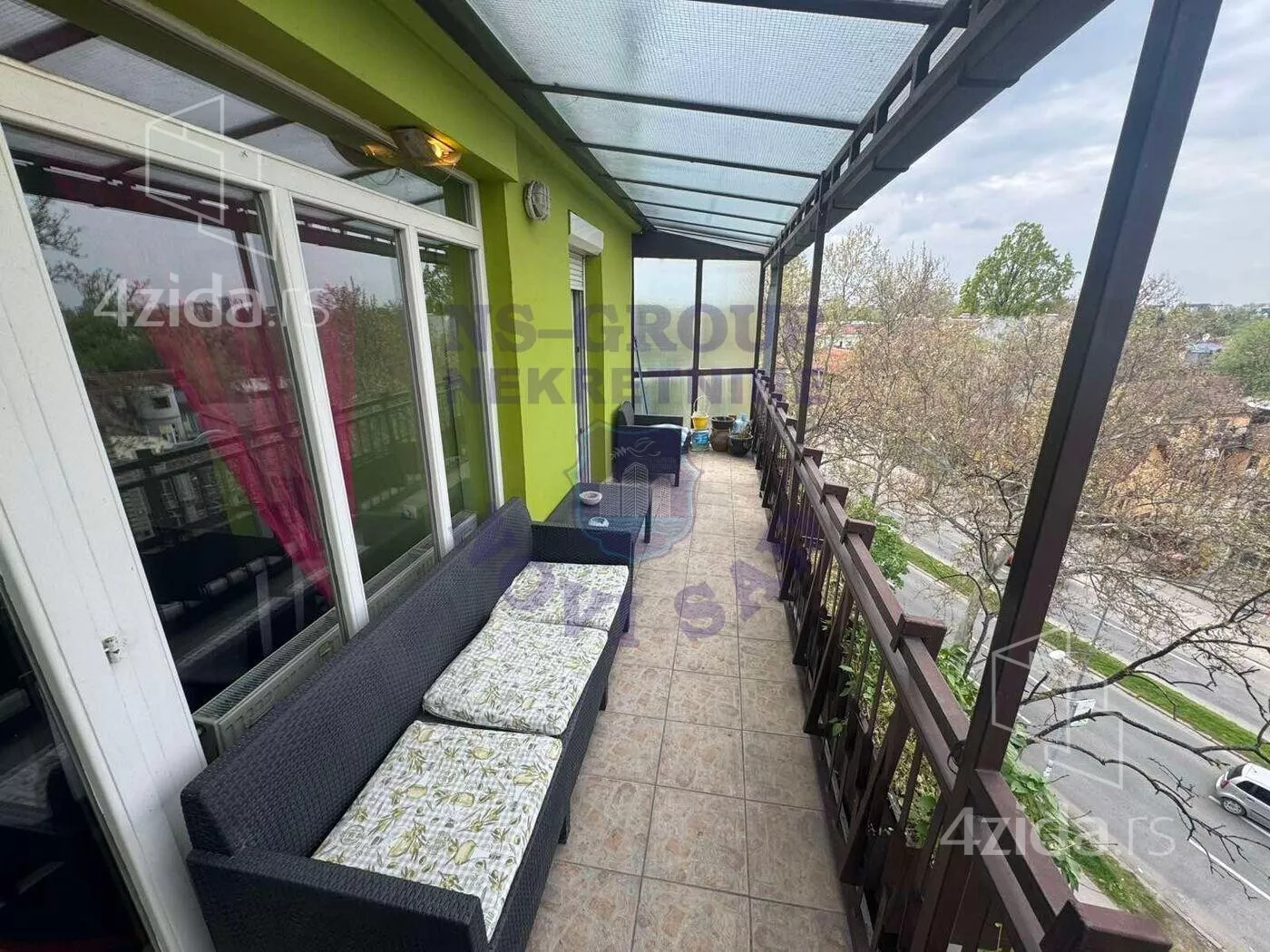 Dvoiposoban stan | 4zida