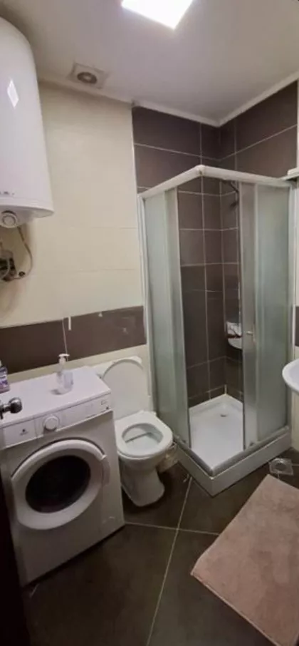 Đeram pijaca | 4zida.rs