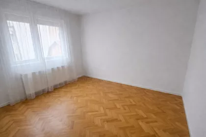 Ivana Vušovića 8 | 4zida.rs