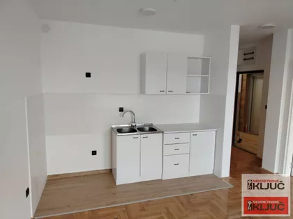 Bulevar Patrijarha Pavla (Somborski Bulevar) | 4zida.rs