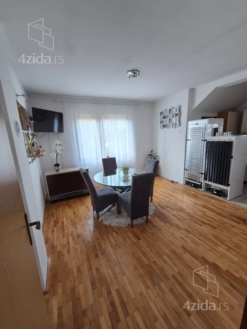 3-etažna kuća | 4zida