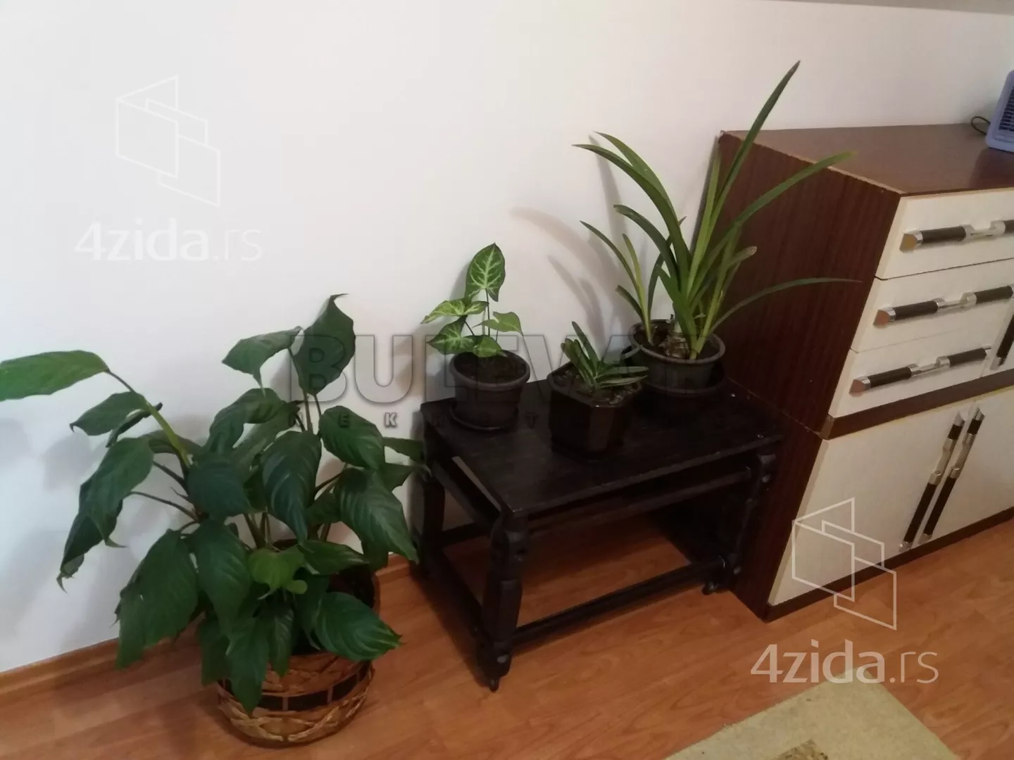 Garsonjera | 4zida