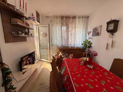 Trg Cara Lazara | 4zida.rs