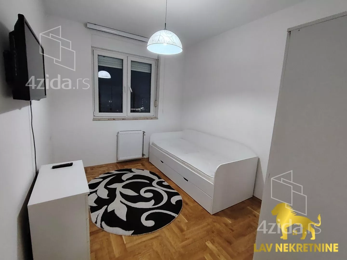 Dvoiposoban stan | 4zida