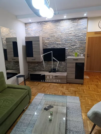 Golsvordijeva | 4zida.rs