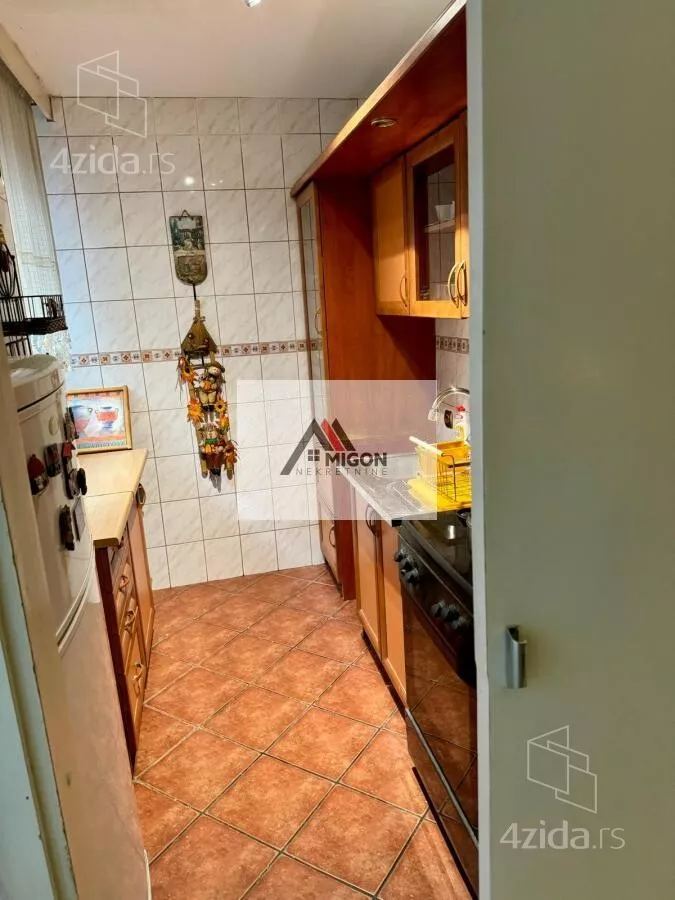 Troiposoban stan | 4zida