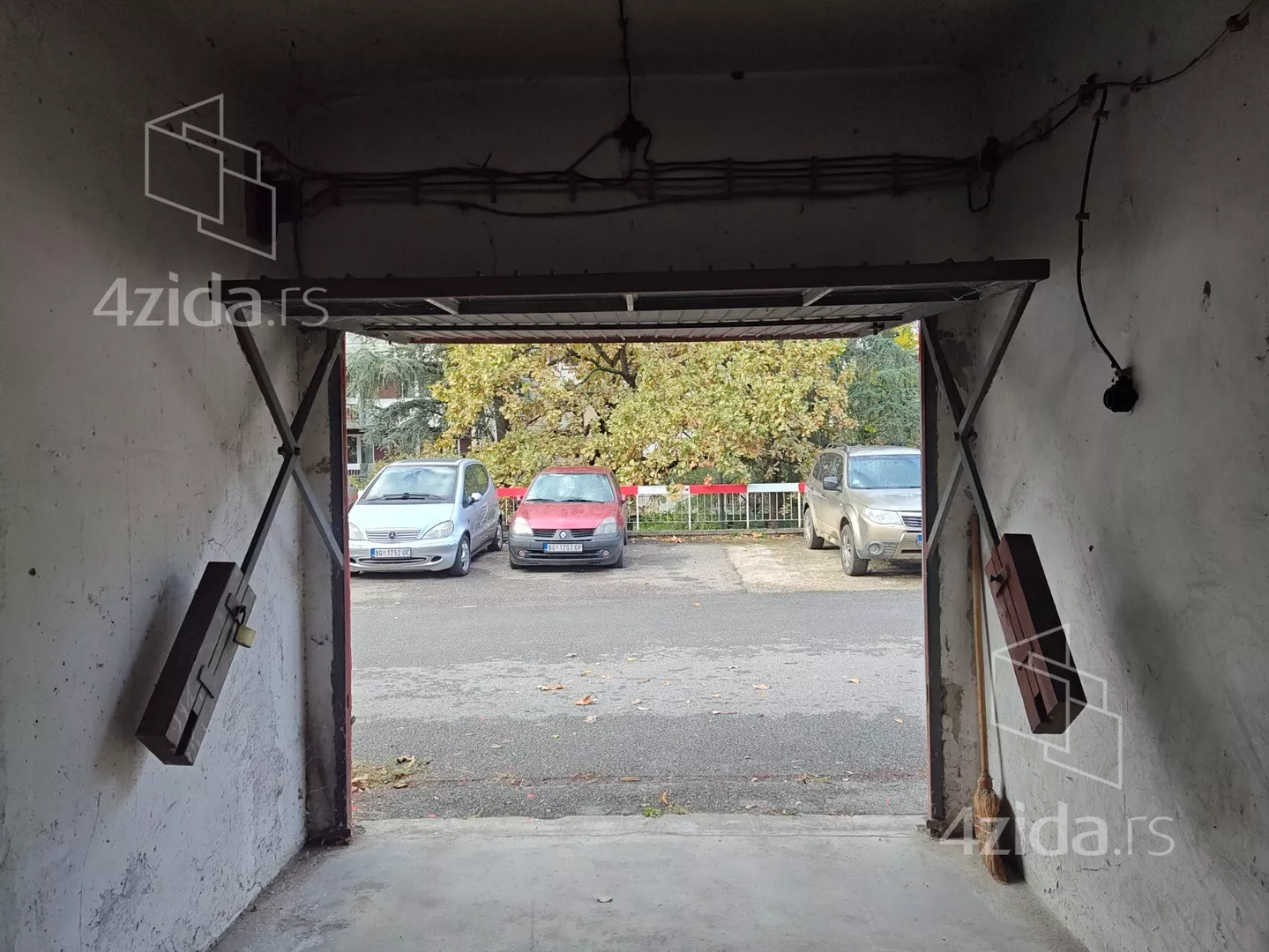 Garaža | 4zida