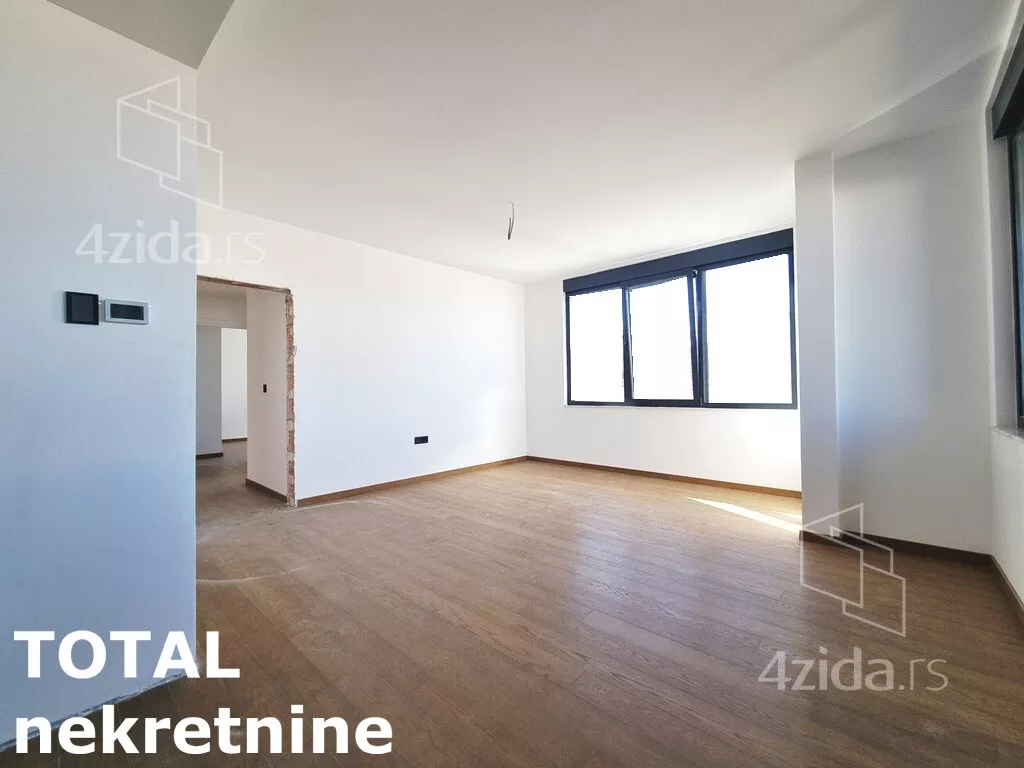 Četvoroiposoban stan | 4zida