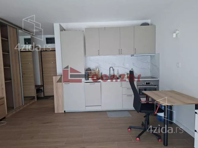 Garsonjera | 4zida