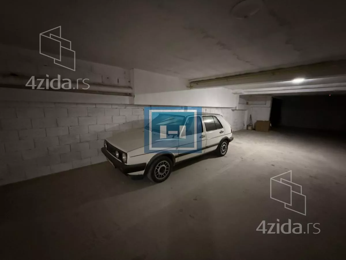 Garaža/Parking | 4zida