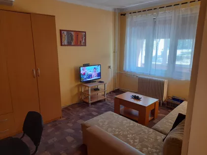 Trg Lazara Nešića 10B | 4zida.rs