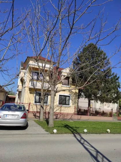 Orlovićeva 143 | 4zida.rs