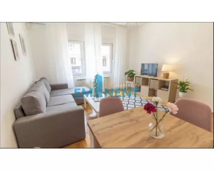 Gvozdićeva | 4zida.rs