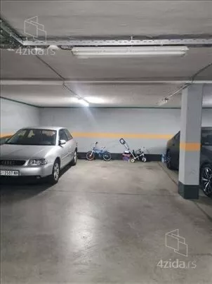 Garaža/Parking | 4zida