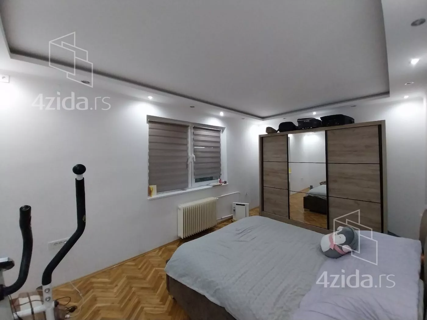 Petosoban stan | 4zida