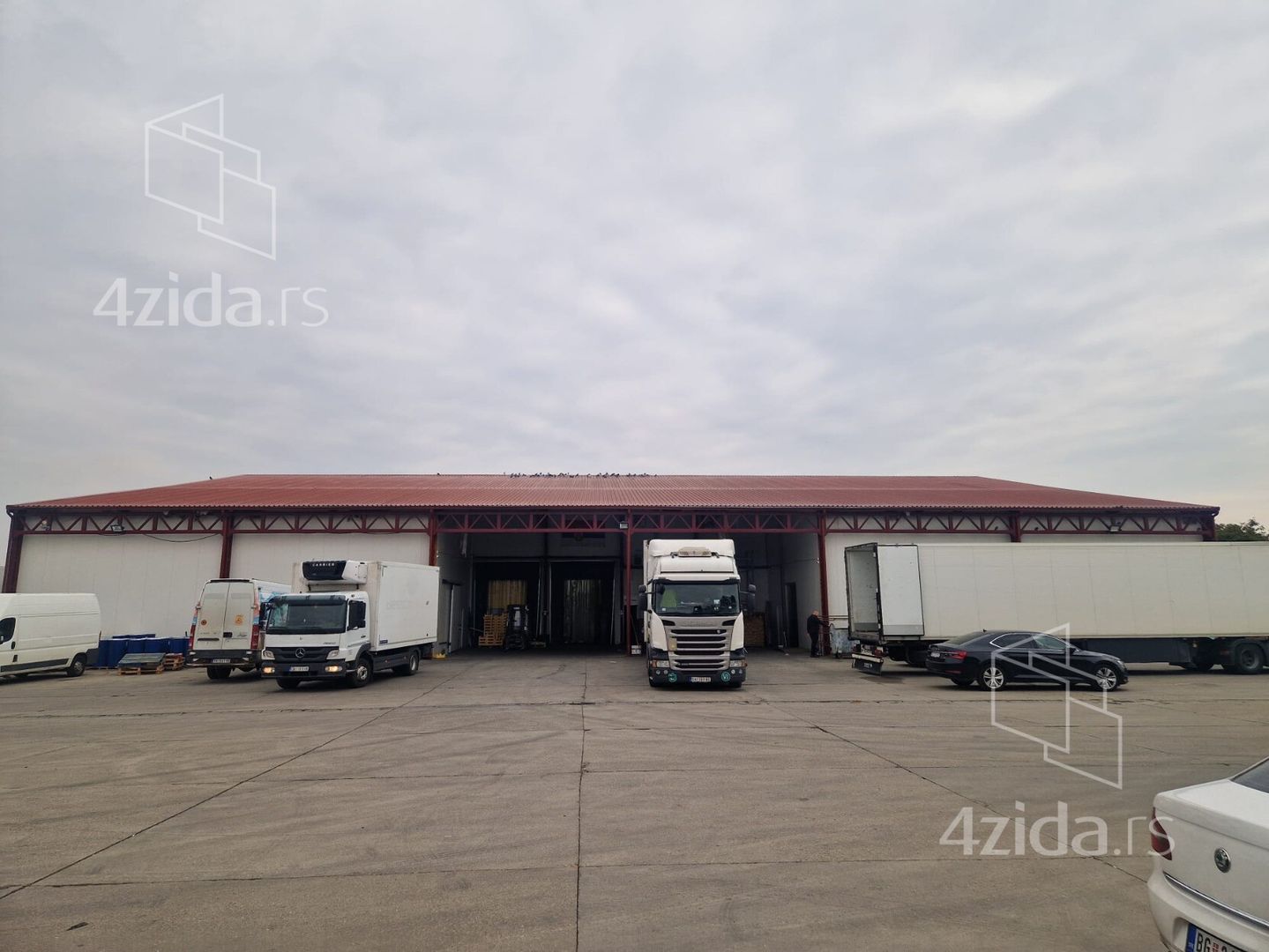 Poslovni prostor za izdavanje, Dobanovci, 1€, 4000m² — fotografija