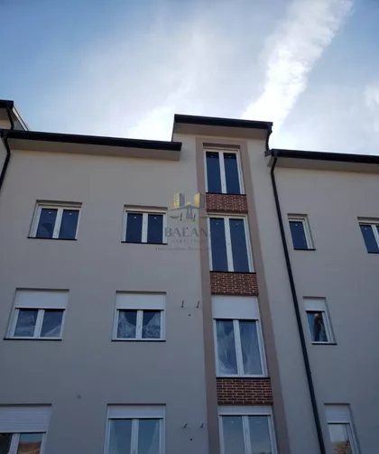 Novi Banovci | 4zida.rs