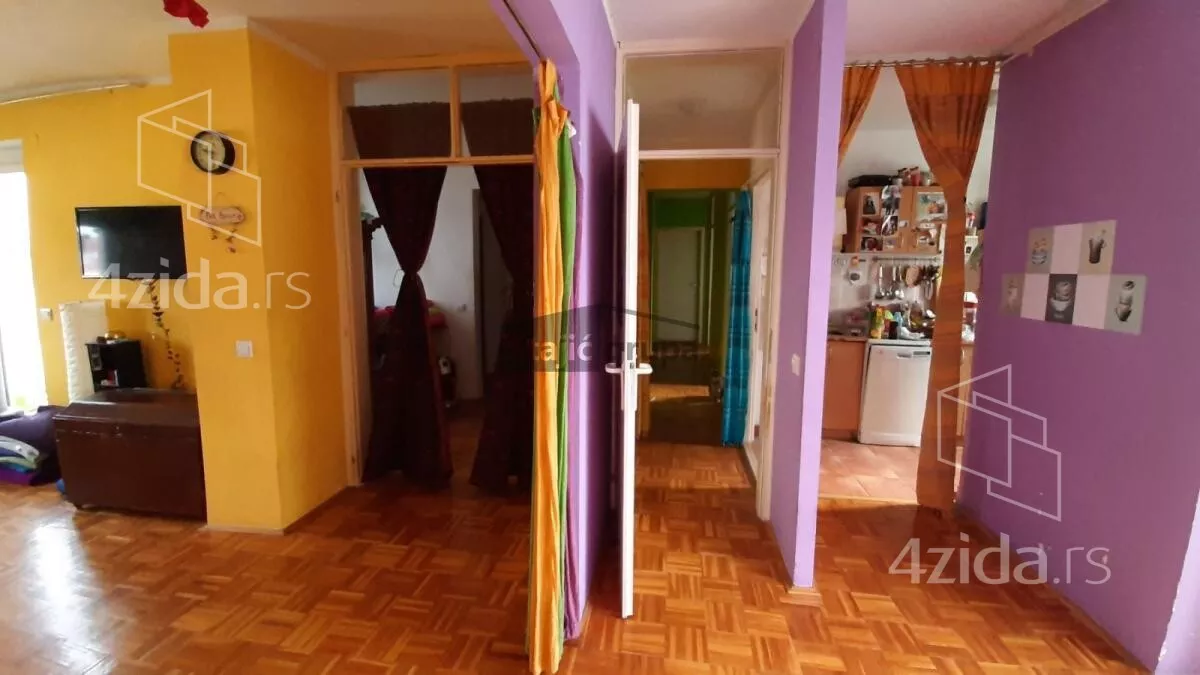 Troiposoban stan | 4zida